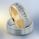Novell diamond wedding band