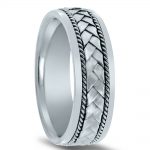 Classic wedding band M84245