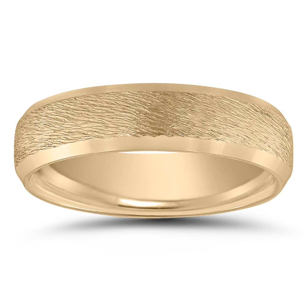 Novell wedding band - from the Colors Collection.