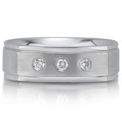 C4660/7GWA is a diamond wedding band that is 7mm wide.