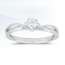 Novell ED16828 Promise Ring with a Twist