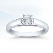 Engagement ring by Novell