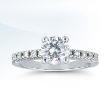 Engagement ring by Novell