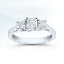 Engagement ring by Novell