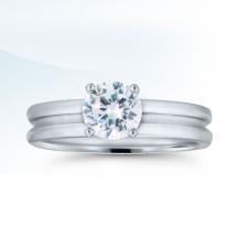 Engagement ring E01784 by Novell