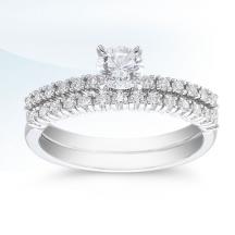 Engagement ring by Novell